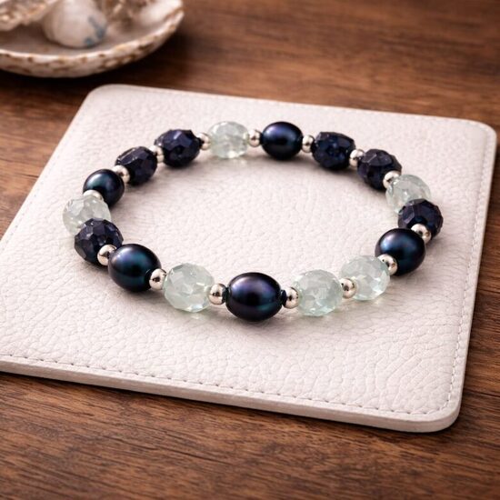 Dabīgo pērļu rokassprādze "Tumšā elegance"